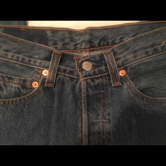 Levi’s 501 Jeans - Picture 3 of 10